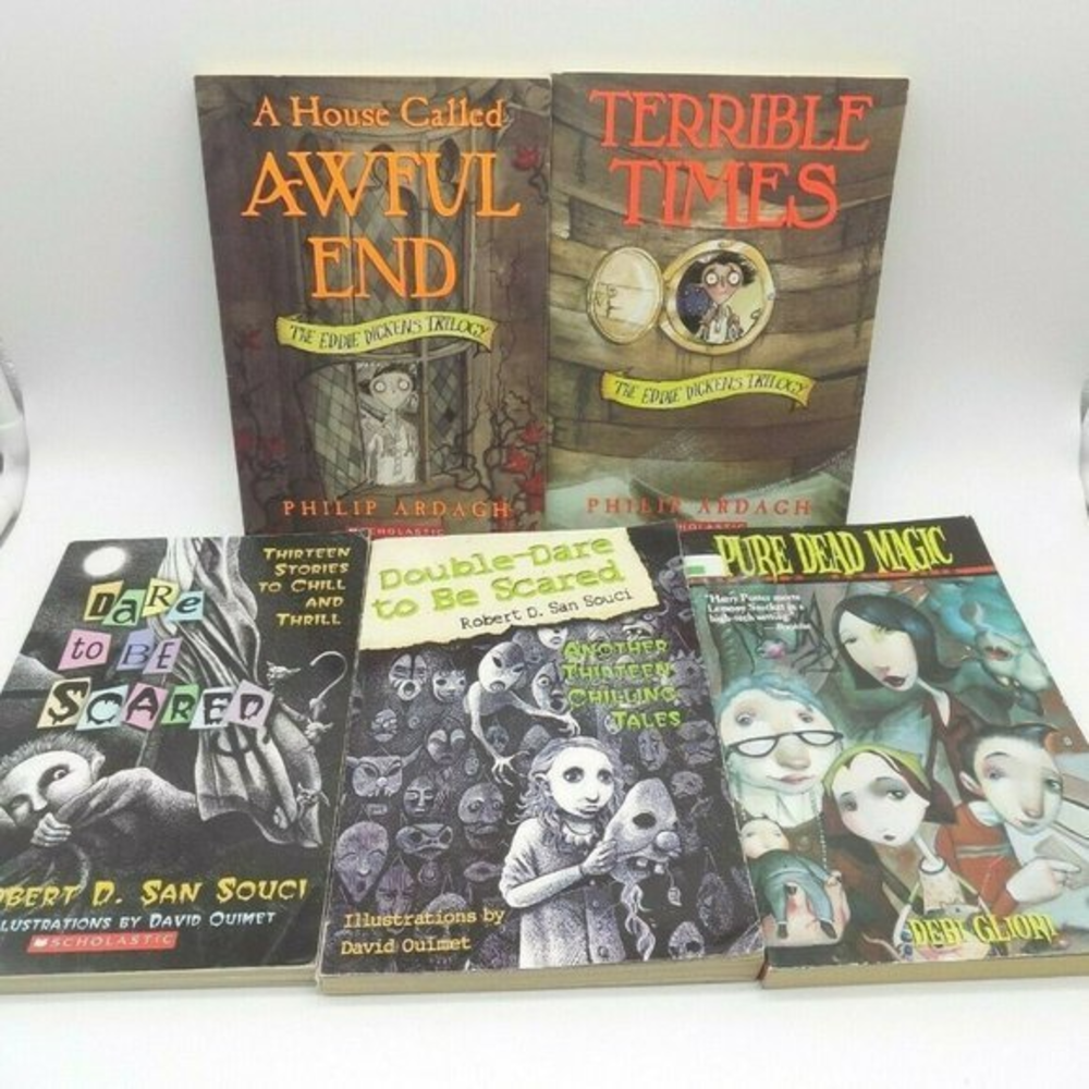 Scary Book Lot / Scholasticโ Paperback